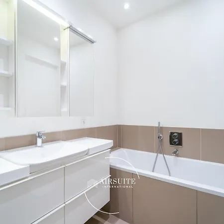 Luxury Etoile Elegance 3br By Airsuite